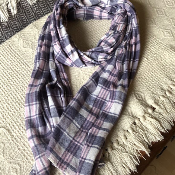 Scarf - Picture 3 of 3